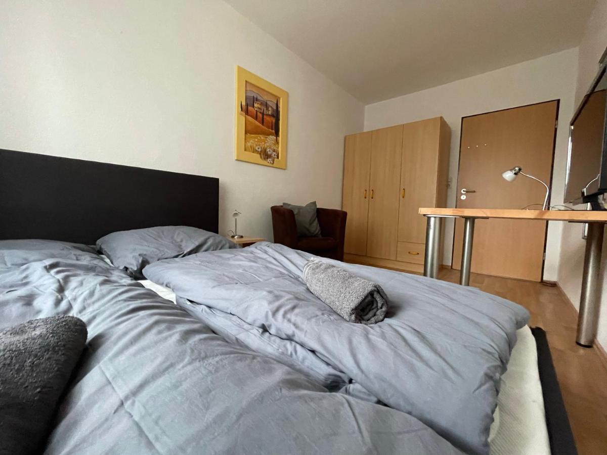Schoenes Einfaches Zimmer In Олденбург Екстериор снимка